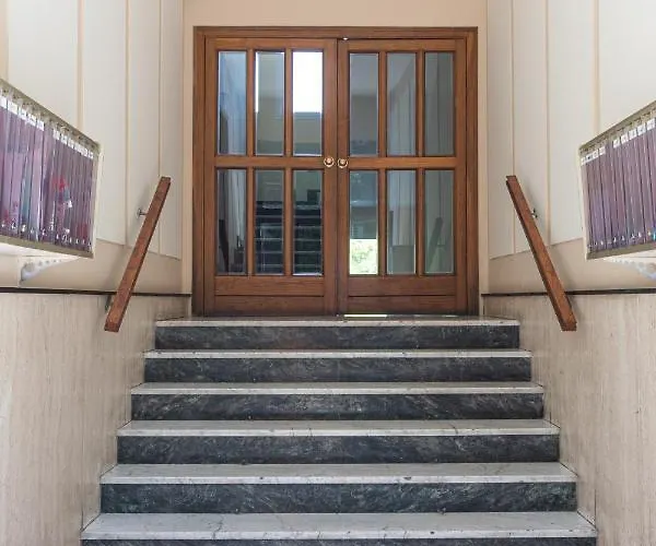 Comodo Signorile A Due Passi Dal Mare Con Posto Auto Rapallo