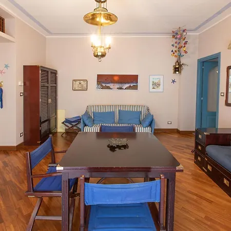 Comodo Signorile A Due Passi Dal Mare Con Posto Auto